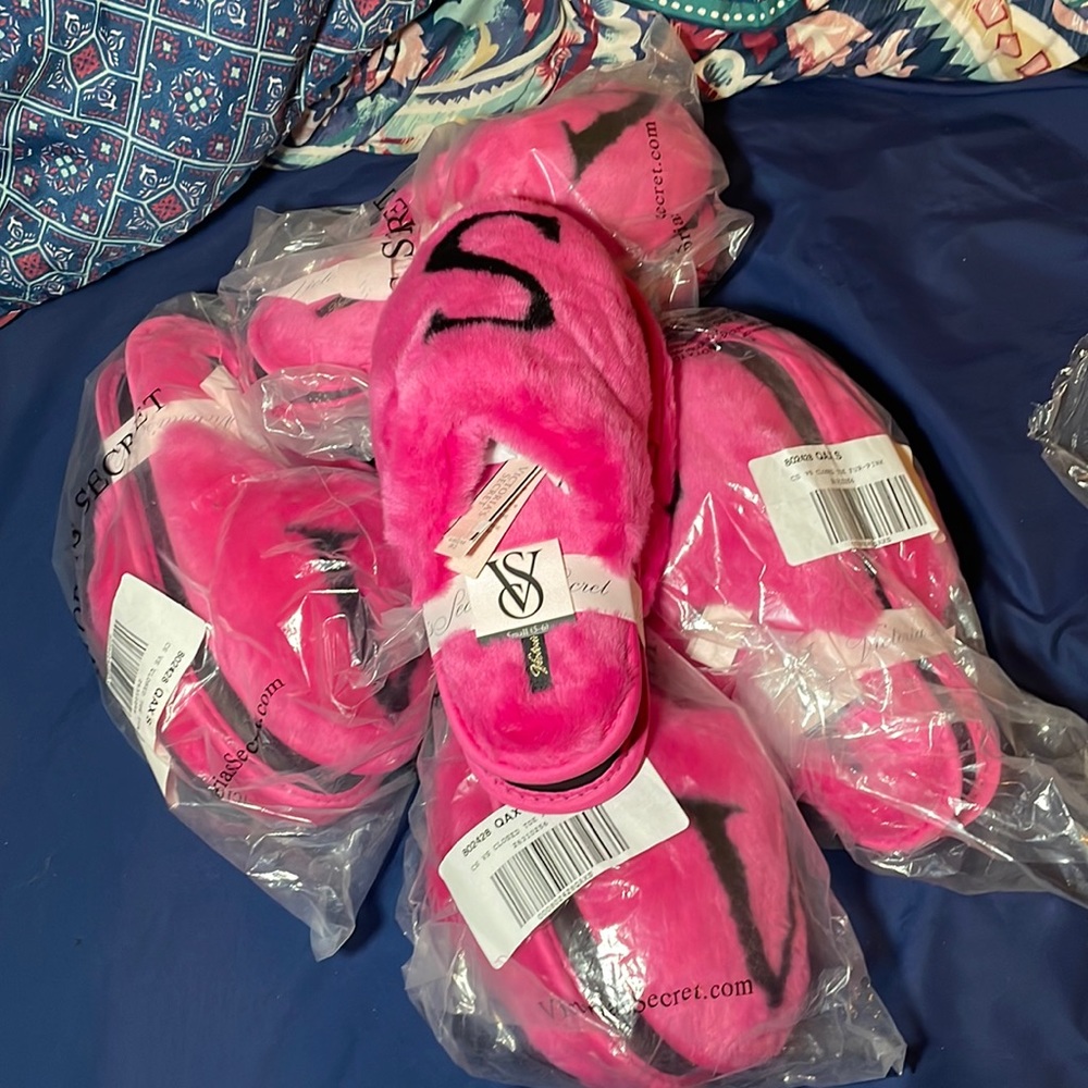 Victoria secret pink slippers